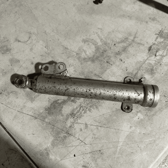 YSR50 Fork Bottoms - USED